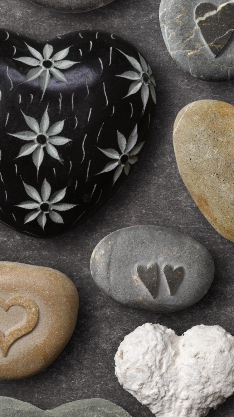 Piedras en Forma de Corazón Floral Blanco y Negro. Wallpaper in 750x1334 Resolution