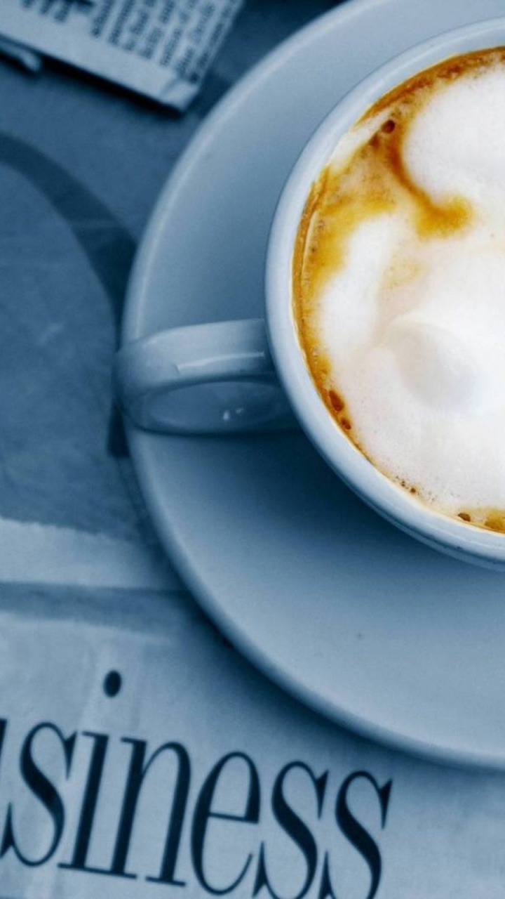 Tasse en Céramique Blanche Avec du Café. Wallpaper in 720x1280 Resolution