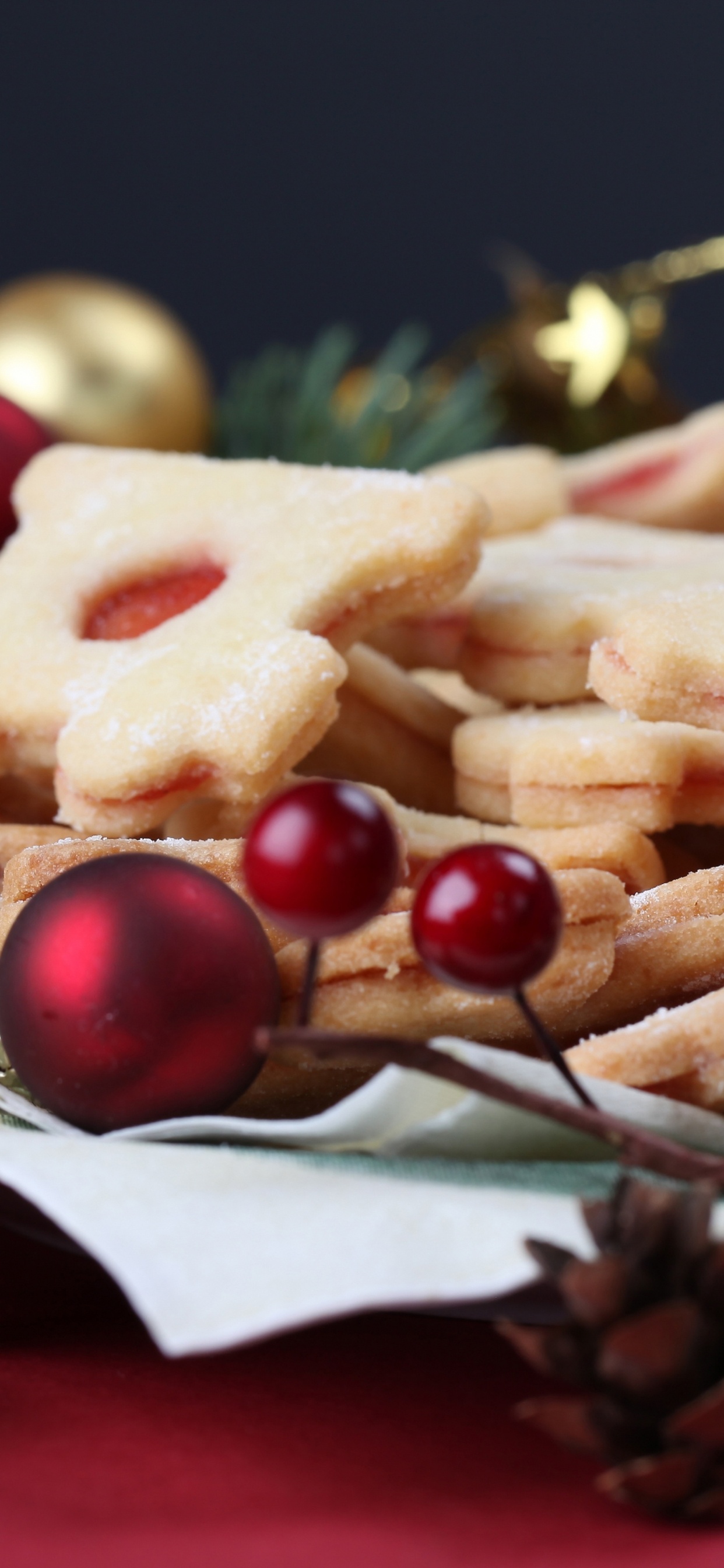 El Día De Navidad, la Navidad de Galletas, Postre, Alimento, Plato. Wallpaper in 1242x2688 Resolution