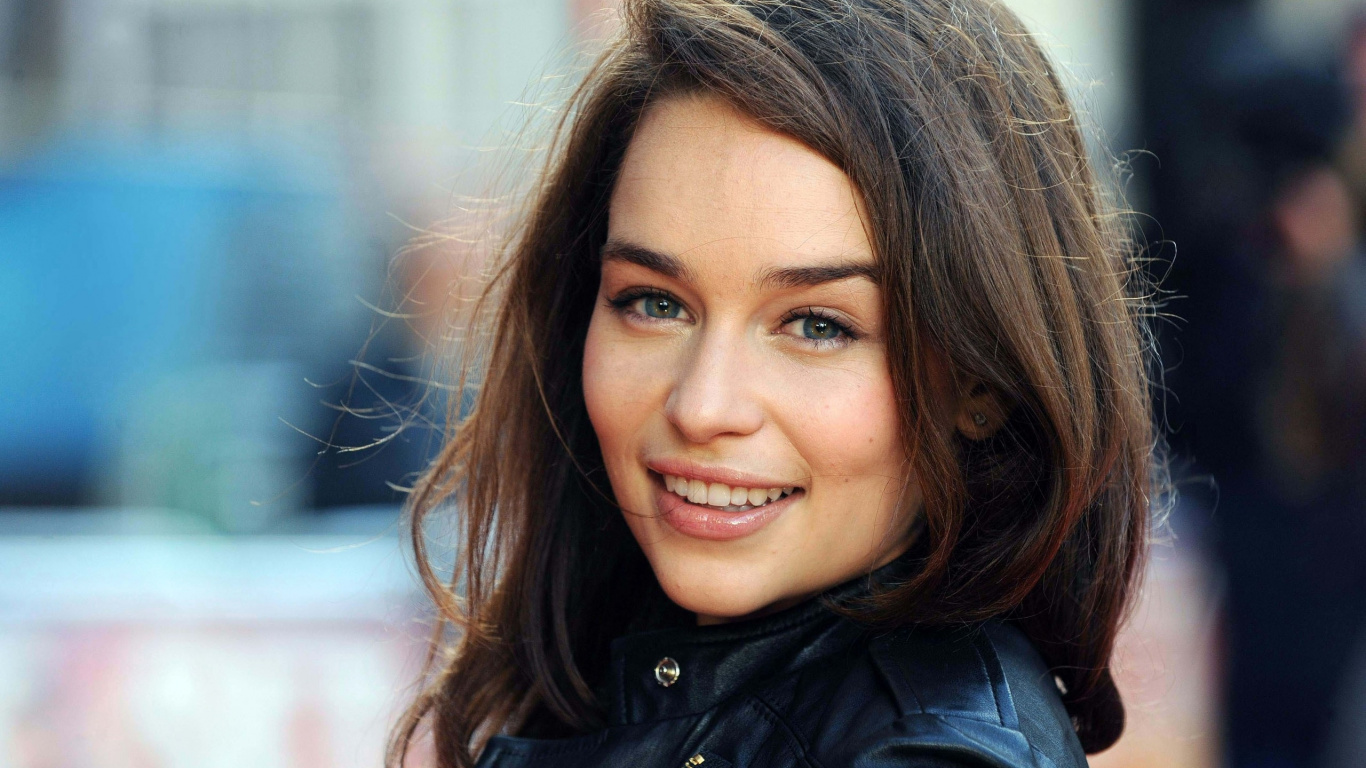 Emilia Clarke, Daenerys Targaryen, Game of Thrones, Acteur, Coiffure. Wallpaper in 1366x768 Resolution