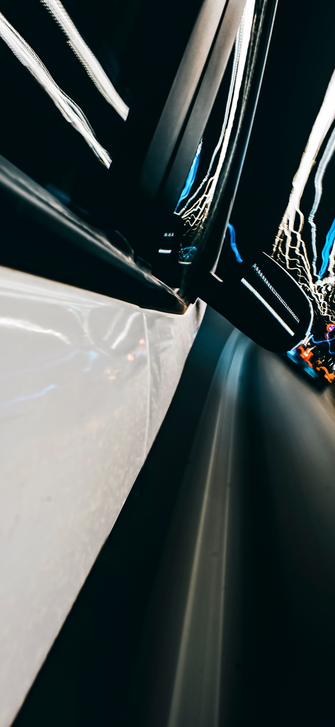 Weiße Und Schwarze Abstrakte Malerei. Wallpaper in 1125x2436 Resolution