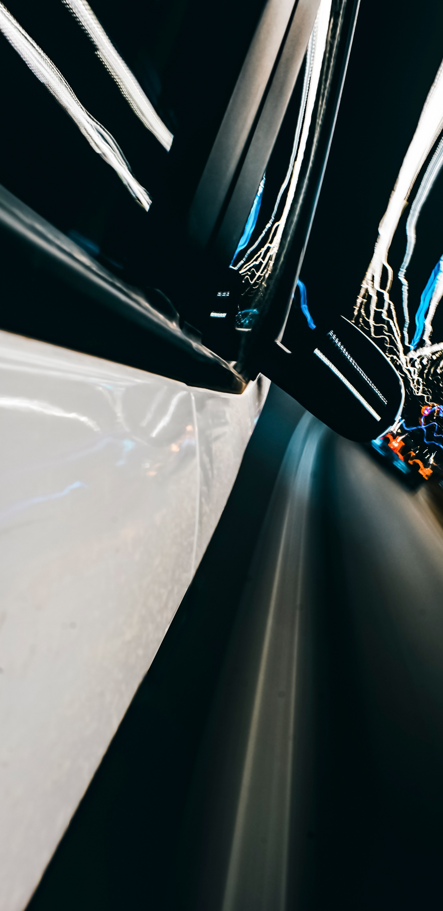 White and Black Abstract Painting. Wallpaper in 1440x2960 Resolution