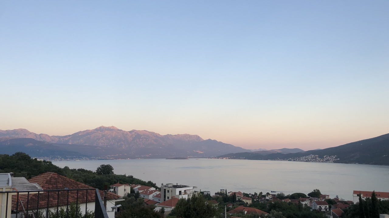 Eau, Immobilier, Les Reliefs Montagneux, Highland, Colline. Wallpaper in 1280x720 Resolution