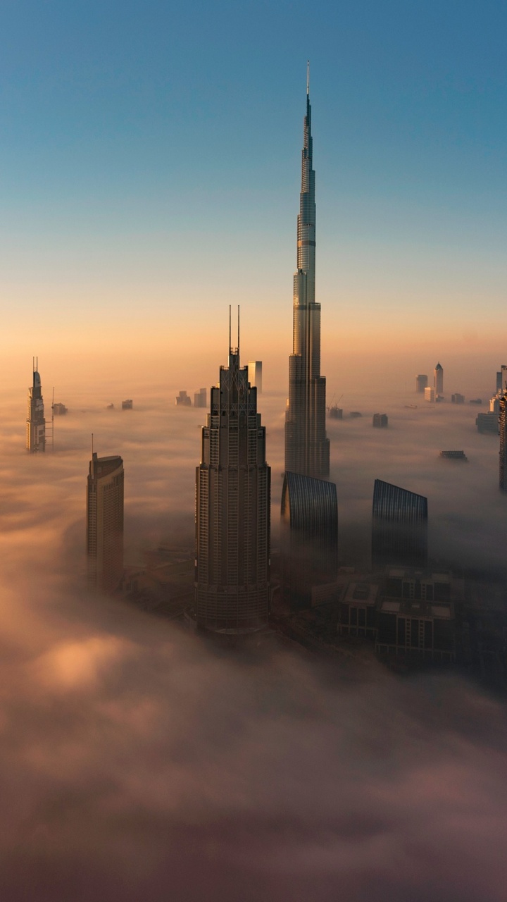 Silhouette of City Buildings During Sunset. Wallpaper in 720x1280 Resolution