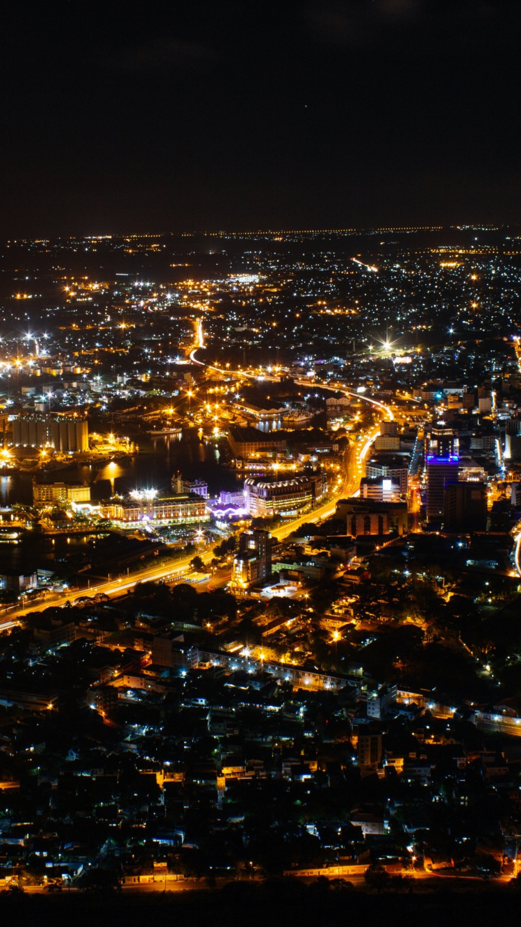 Luces de la Ciudad Durante la Noche. Wallpaper in 750x1334 Resolution