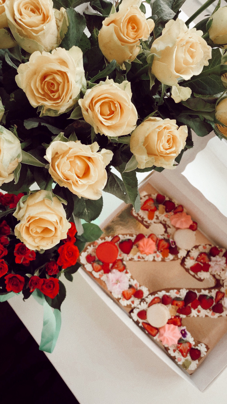 Bouquet de Fleurs, Design Floral, Les Roses de Jardin, Les Fleurs Coupées, Fleurs Artificielles. Wallpaper in 750x1334 Resolution