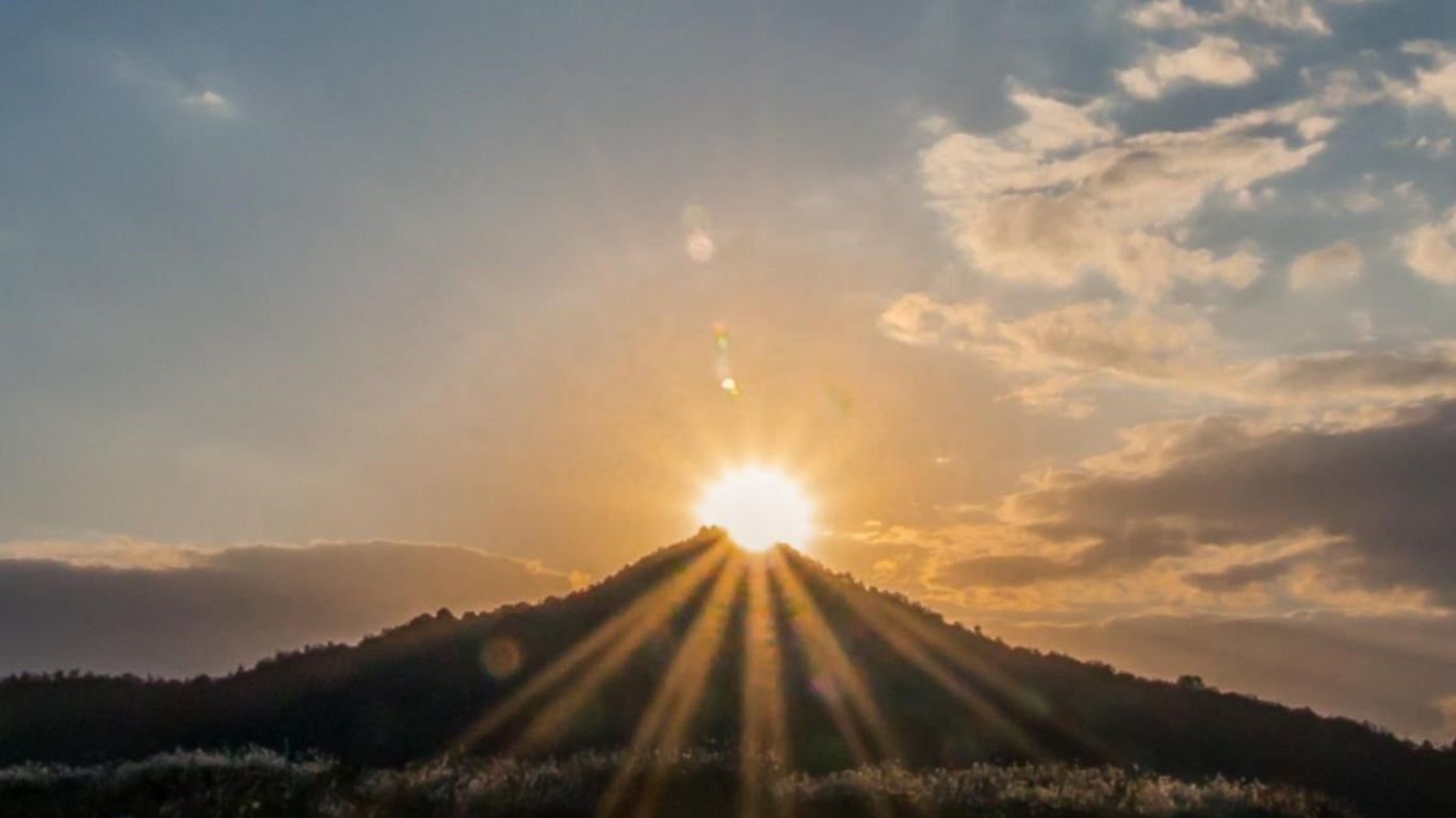 Sonnenuntergang See Berg, Sonnenuntergang, Natur, See, See Kaskade. Wallpaper in 1366x768 Resolution