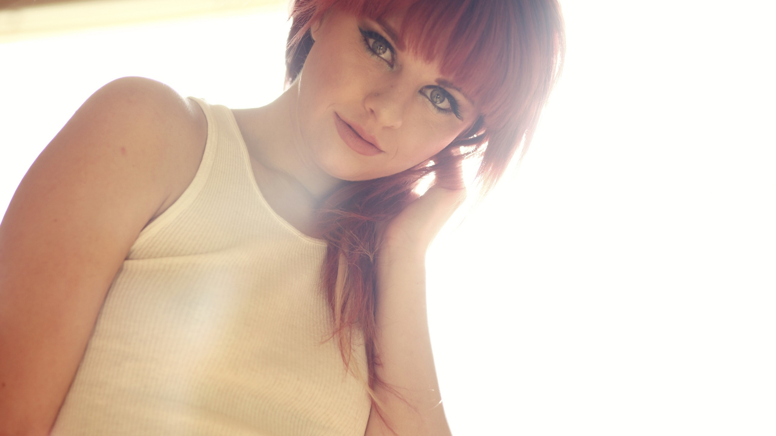 Lange Haare, Braune Haare, Schönheit, Haarfärbung, Mädchen. Wallpaper in 2560x1440 Resolution