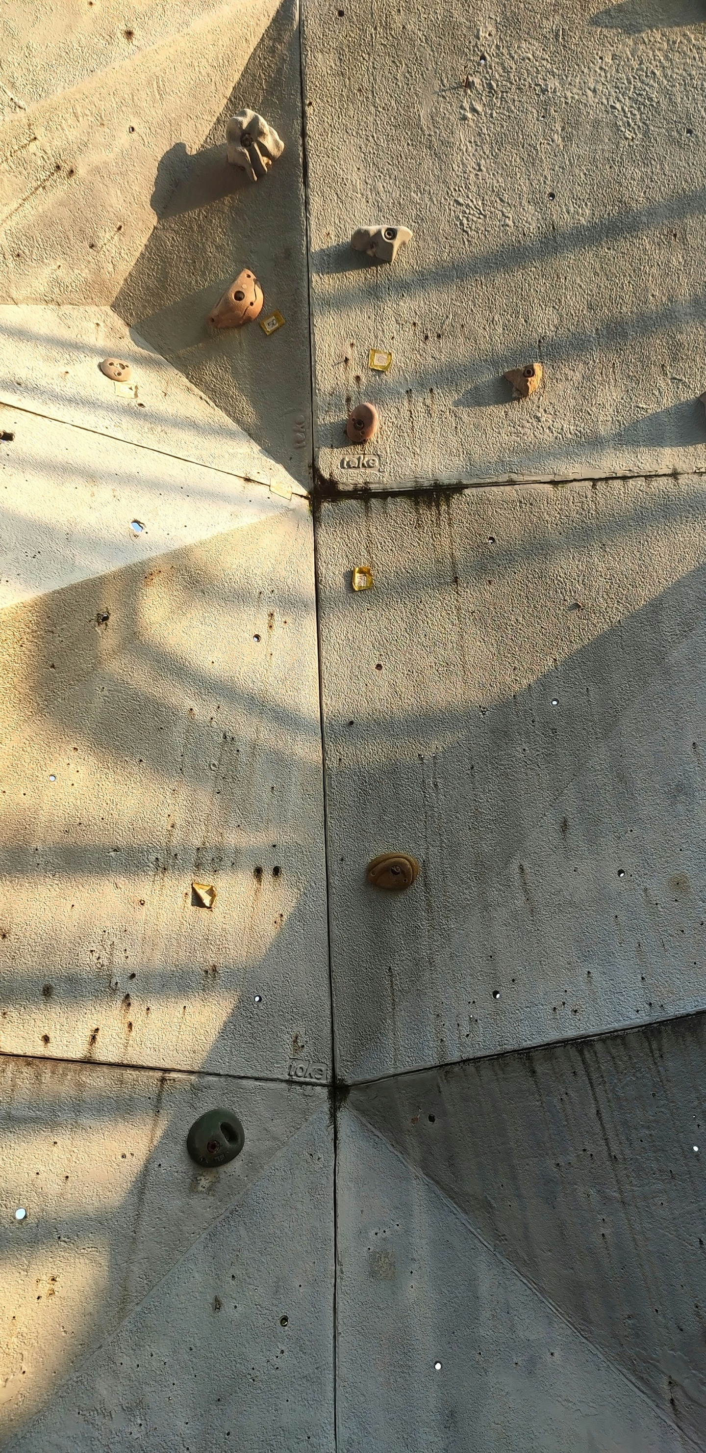 Beton, Kletterwand, Übung, Bouldern, Skateboarden. Wallpaper in 1440x2960 Resolution