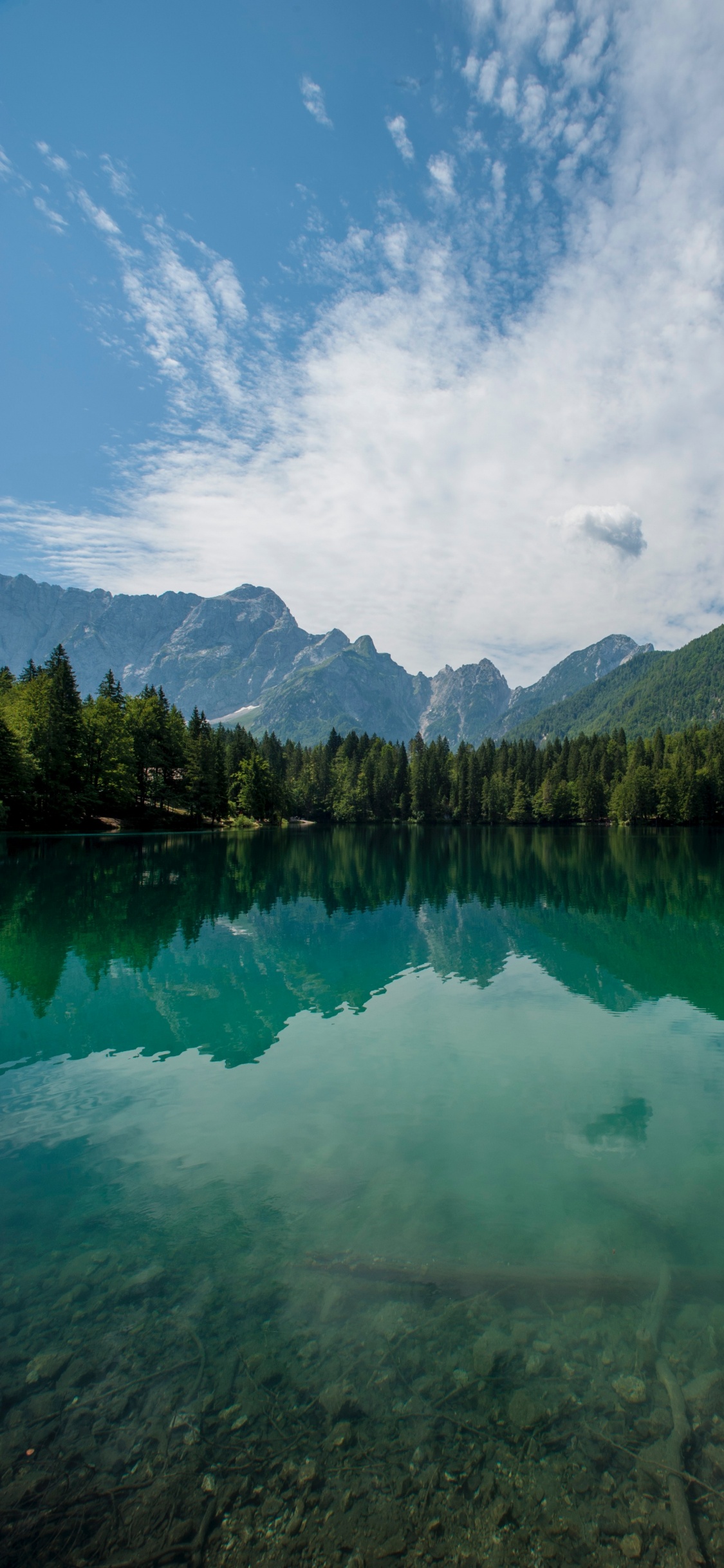 Lacs Fusines, Nature, Lac, Eau, Paysage Naturel. Wallpaper in 1125x2436 Resolution