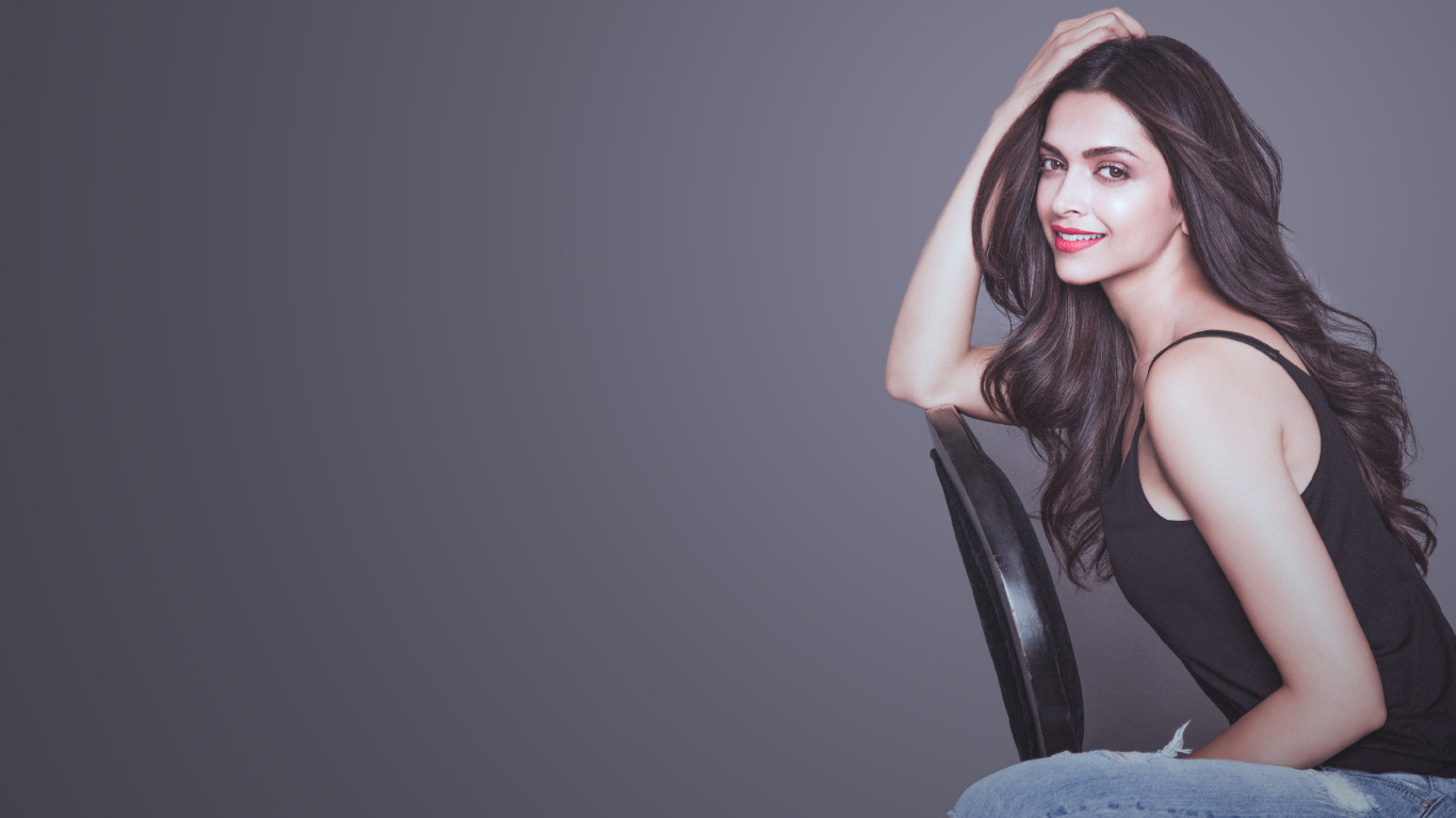 Deepika Padukone, Bollywood, Belleza, Hombro, Modelo. Wallpaper in 1366x768 Resolution
