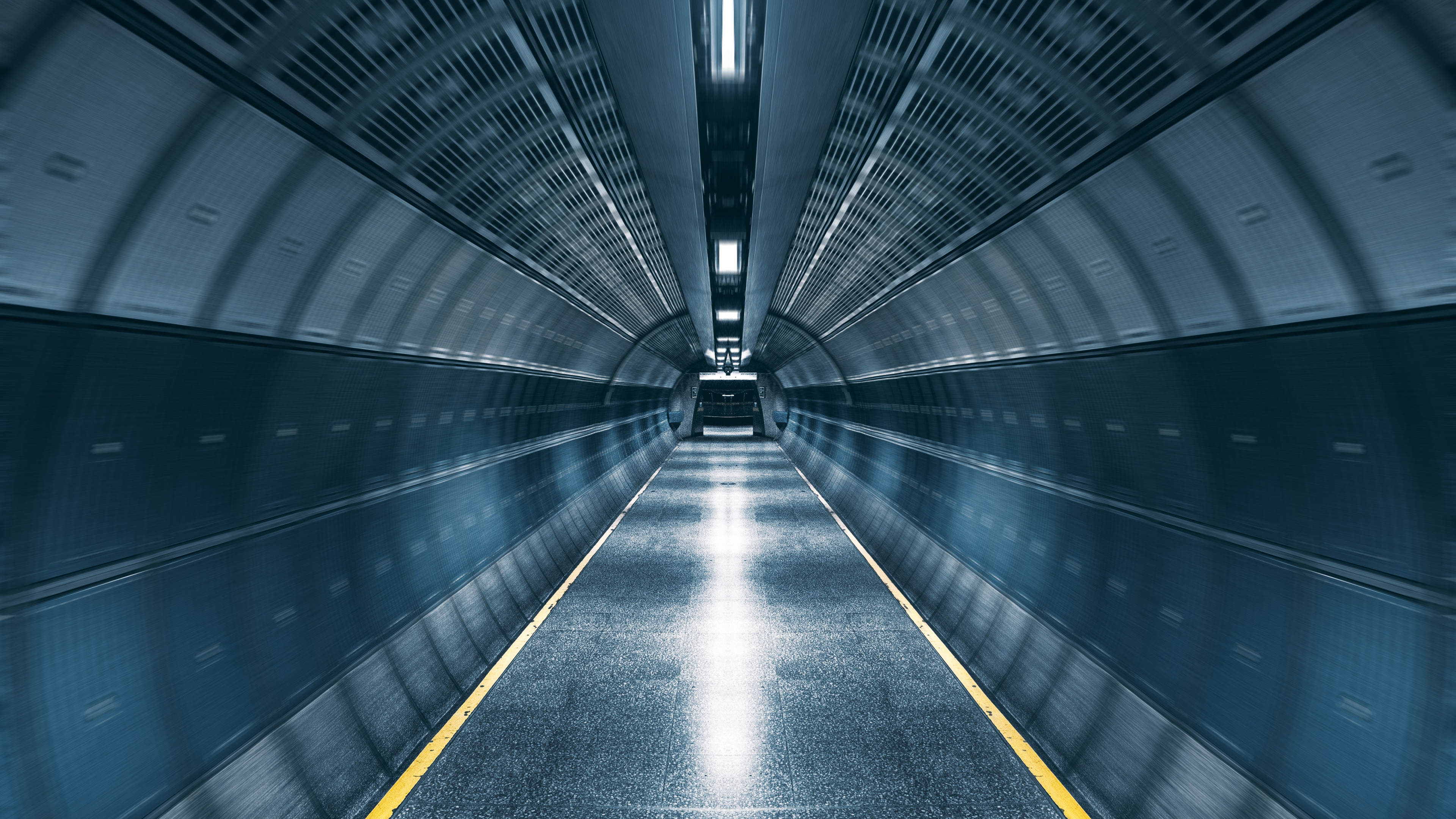 Túnel de Carretera Gris y Amarillo. Wallpaper in 3840x2160 Resolution