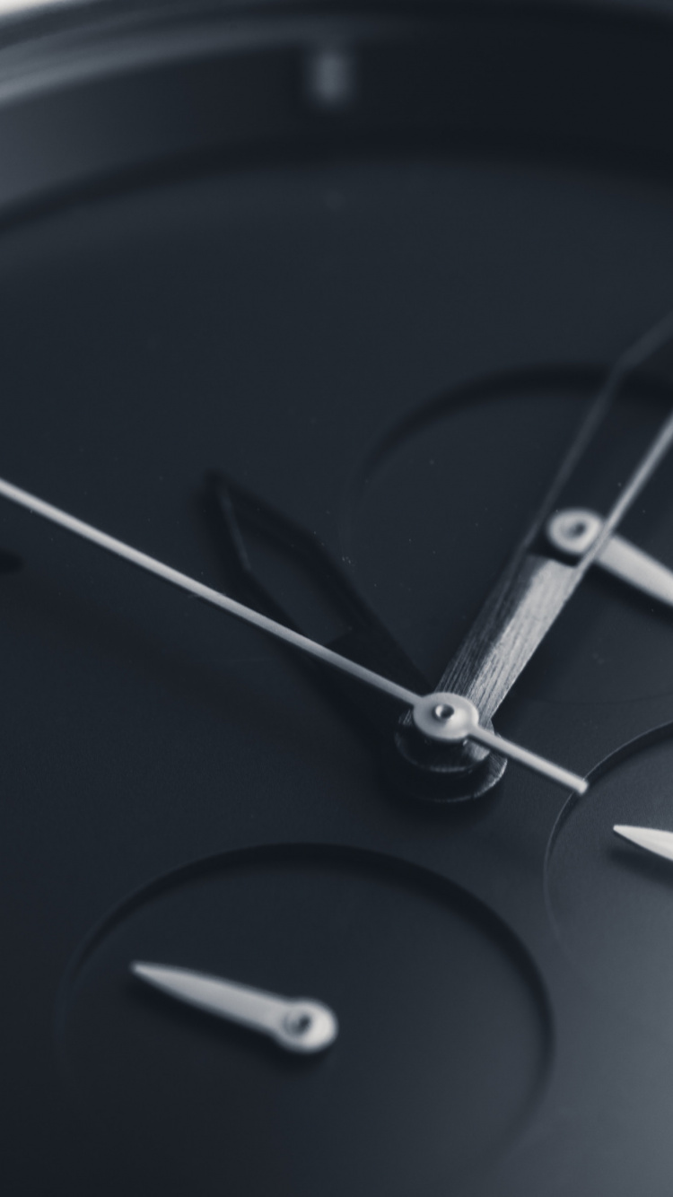 Black and Silver Analog Watch. Wallpaper in 750x1334 Resolution