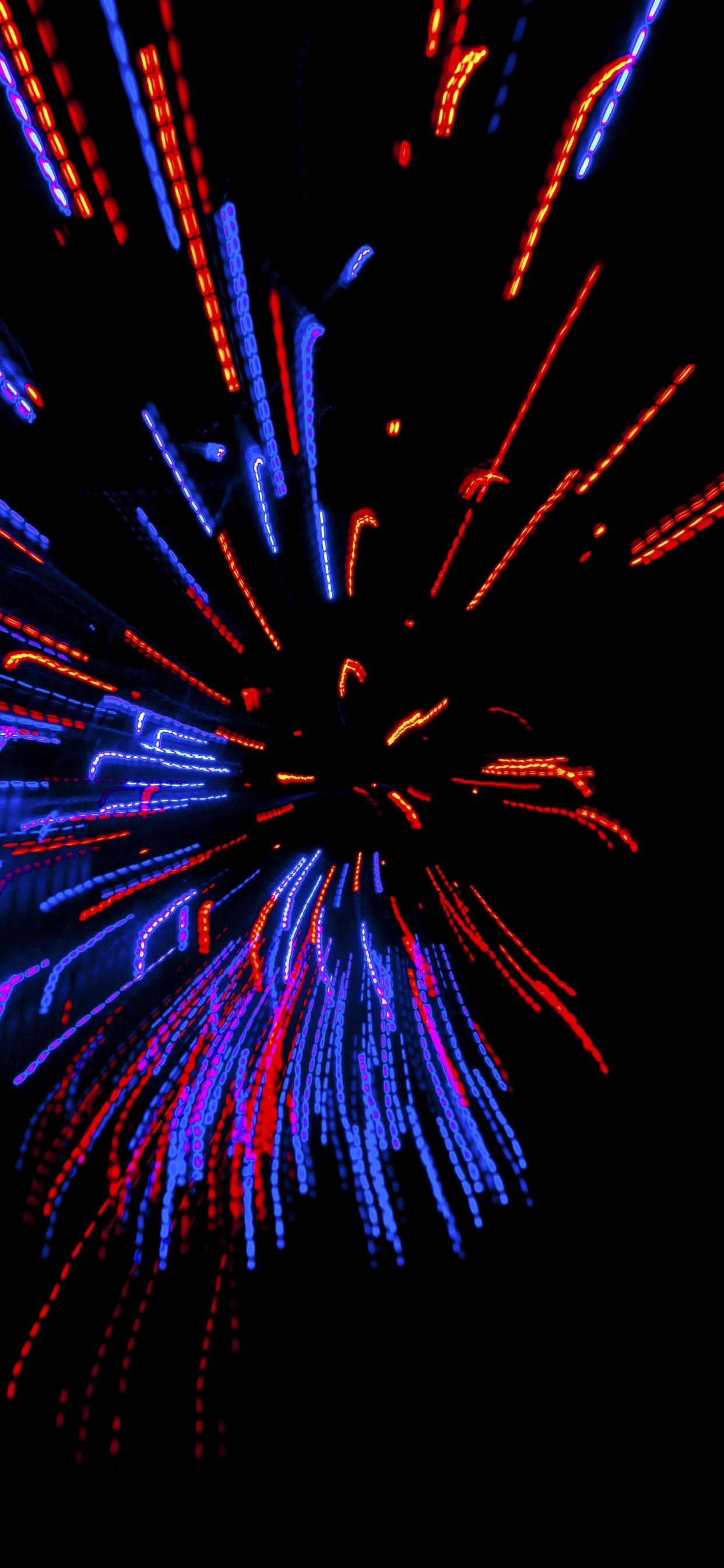 Rotes Und Blaues Feuerwerk. Wallpaper in 1242x2688 Resolution