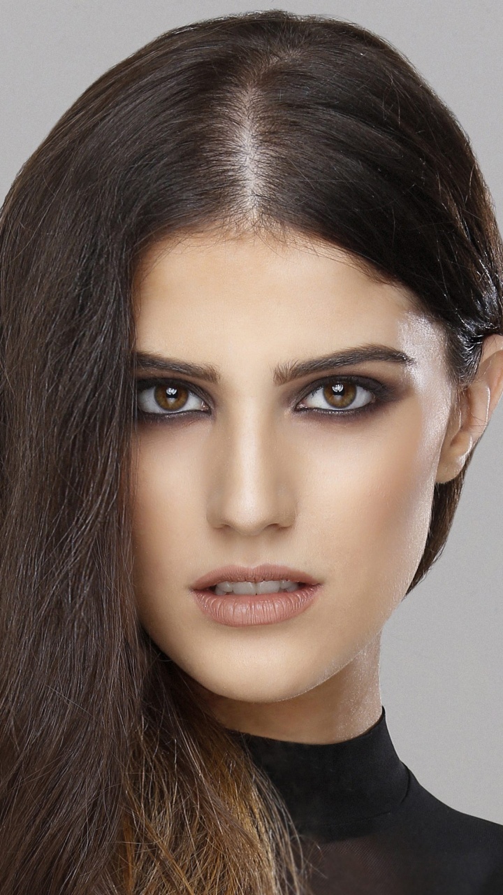 Stefanie Passione, Hair, Face, Eyebrow, Hairstyle. Wallpaper in 720x1280 Resolution