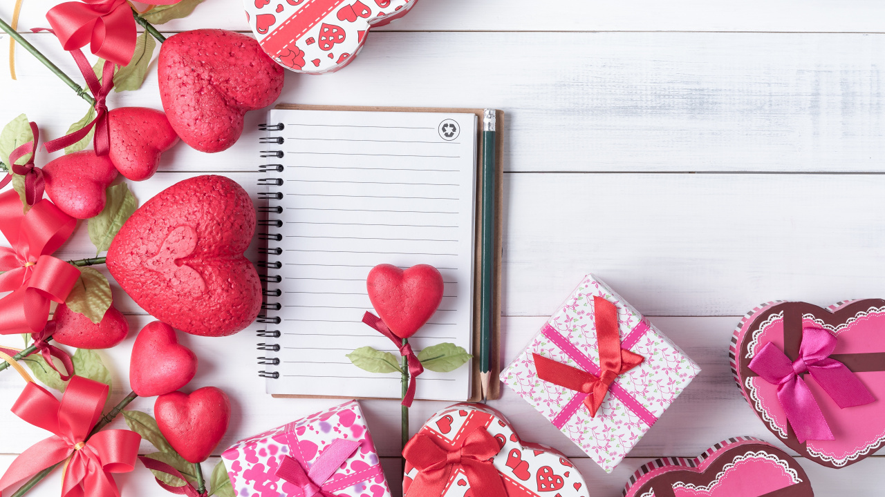 le Jour de Valentines, Cœur, Cadeau, Pétale, L'arrangement Des Fleurs. Wallpaper in 1280x720 Resolution