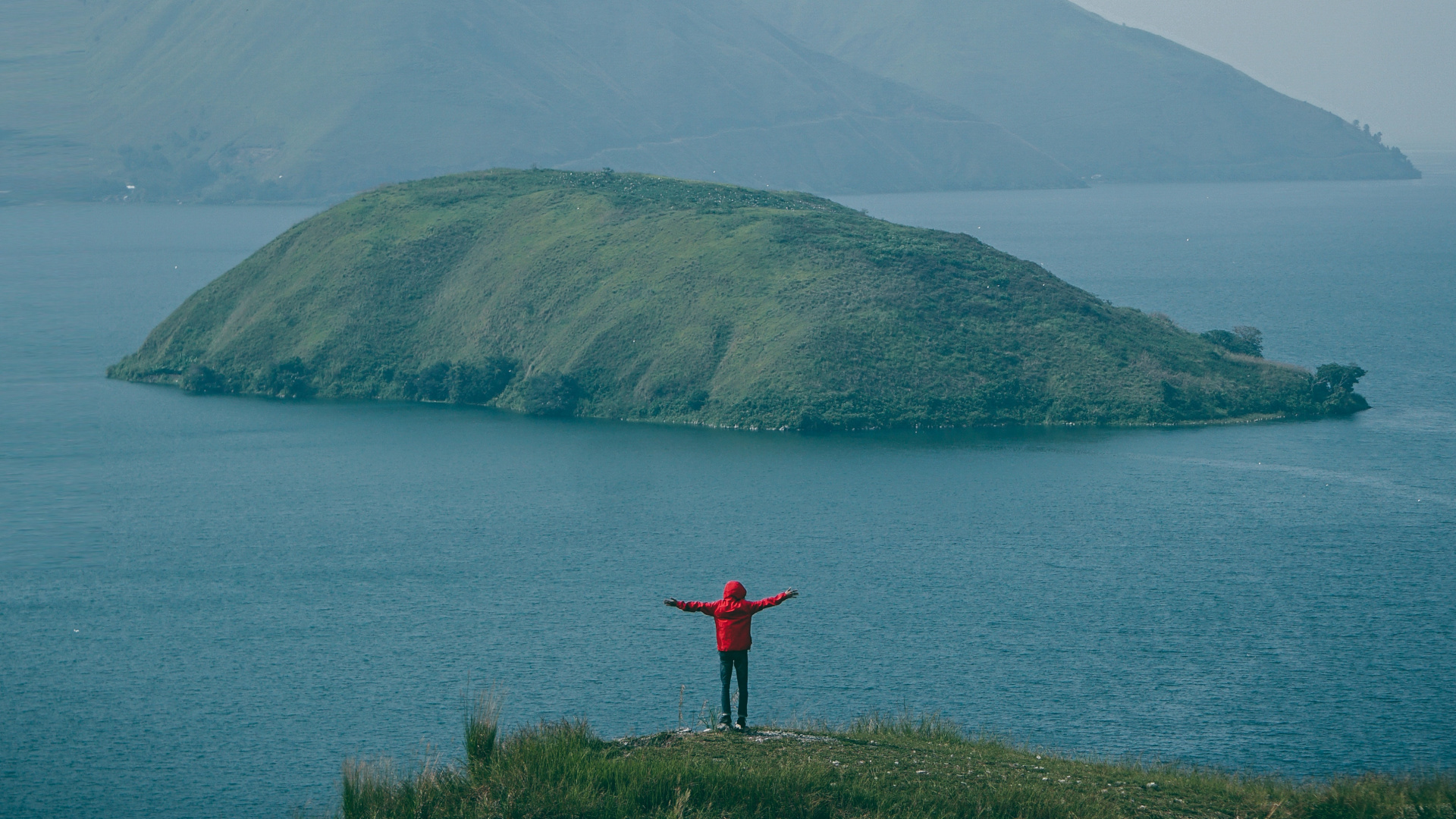 Mar, Verde, Costa, Colina, Montaña. Wallpaper in 1920x1080 Resolution