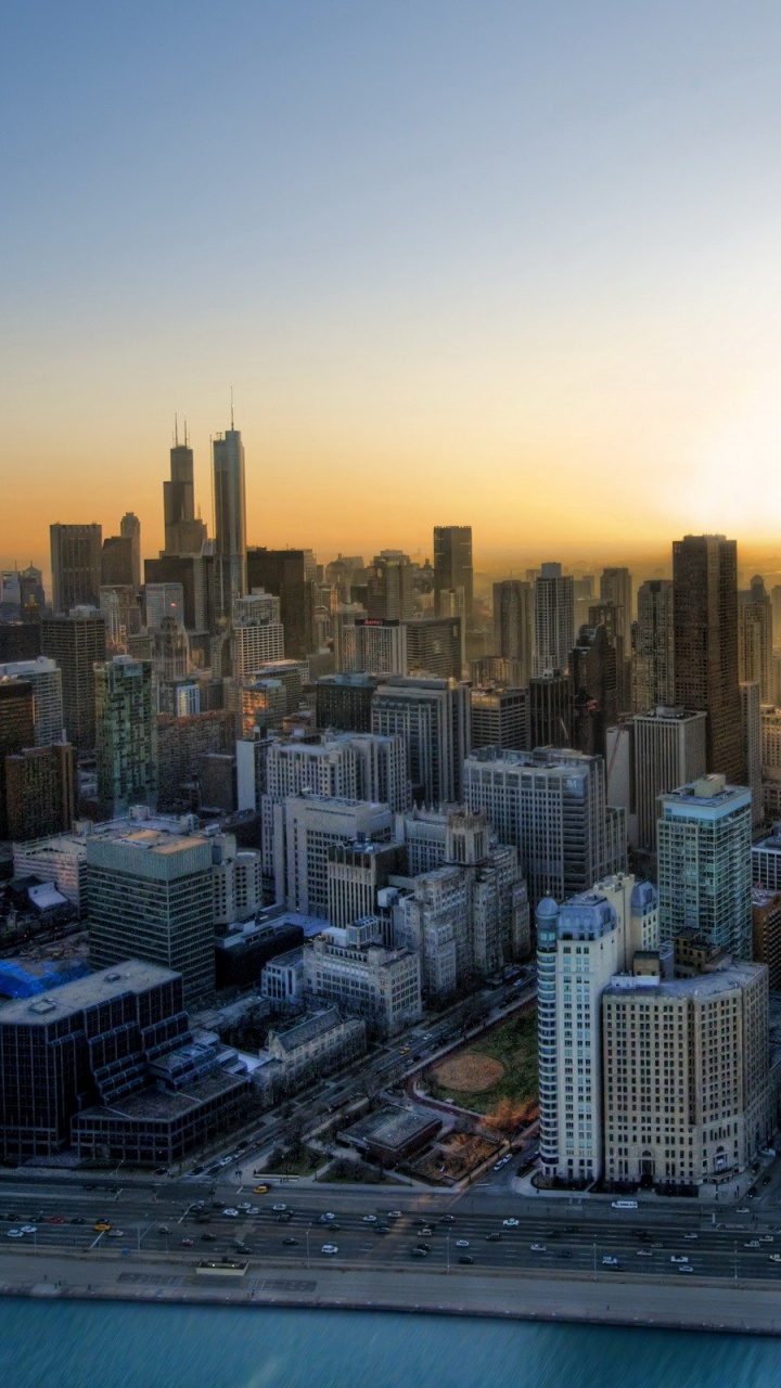 Horizon de la Ville Sous le Ciel Bleu Pendant la Journée. Wallpaper in 720x1280 Resolution