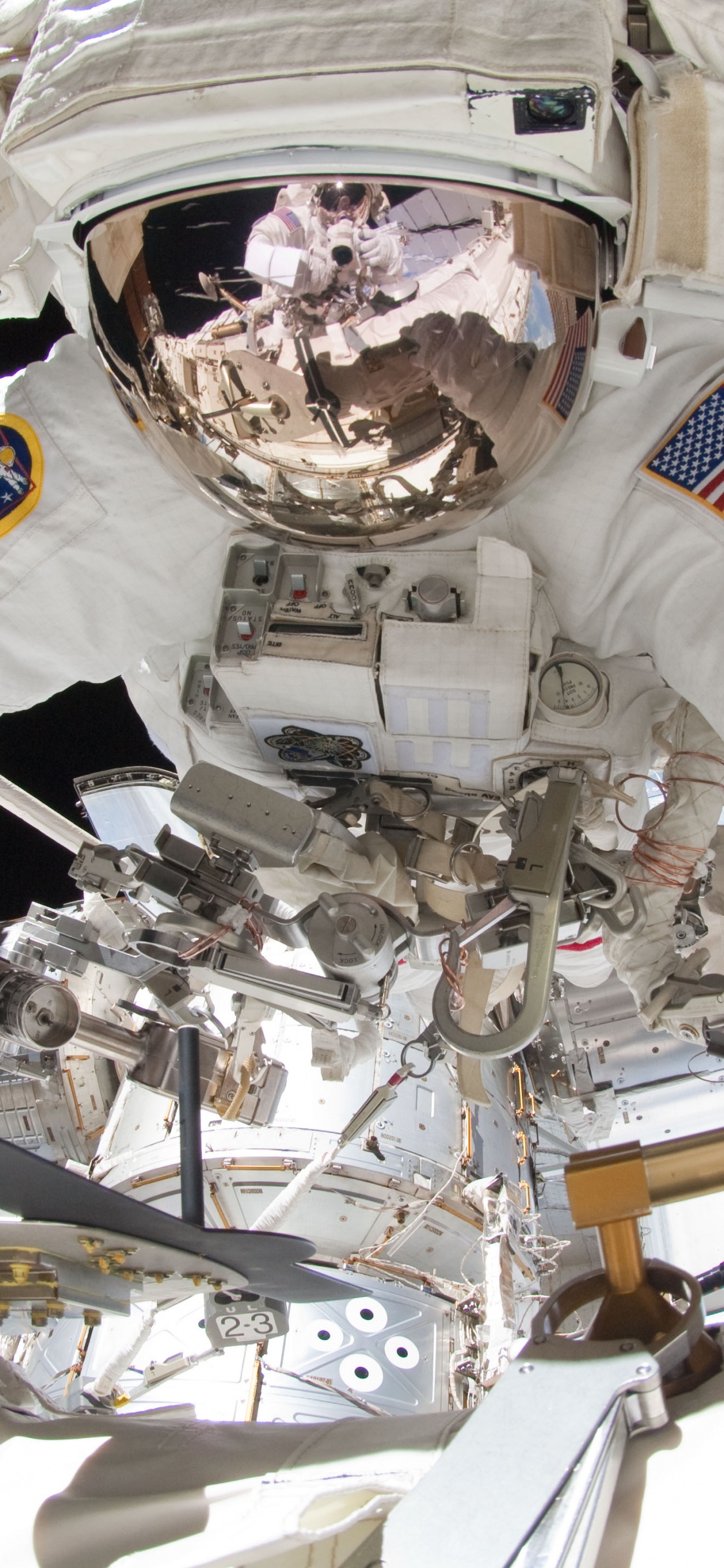 国际空间站, 舱外活动, 美国宇航局, 宇航员, 空间站 壁纸 1125x2436 允许