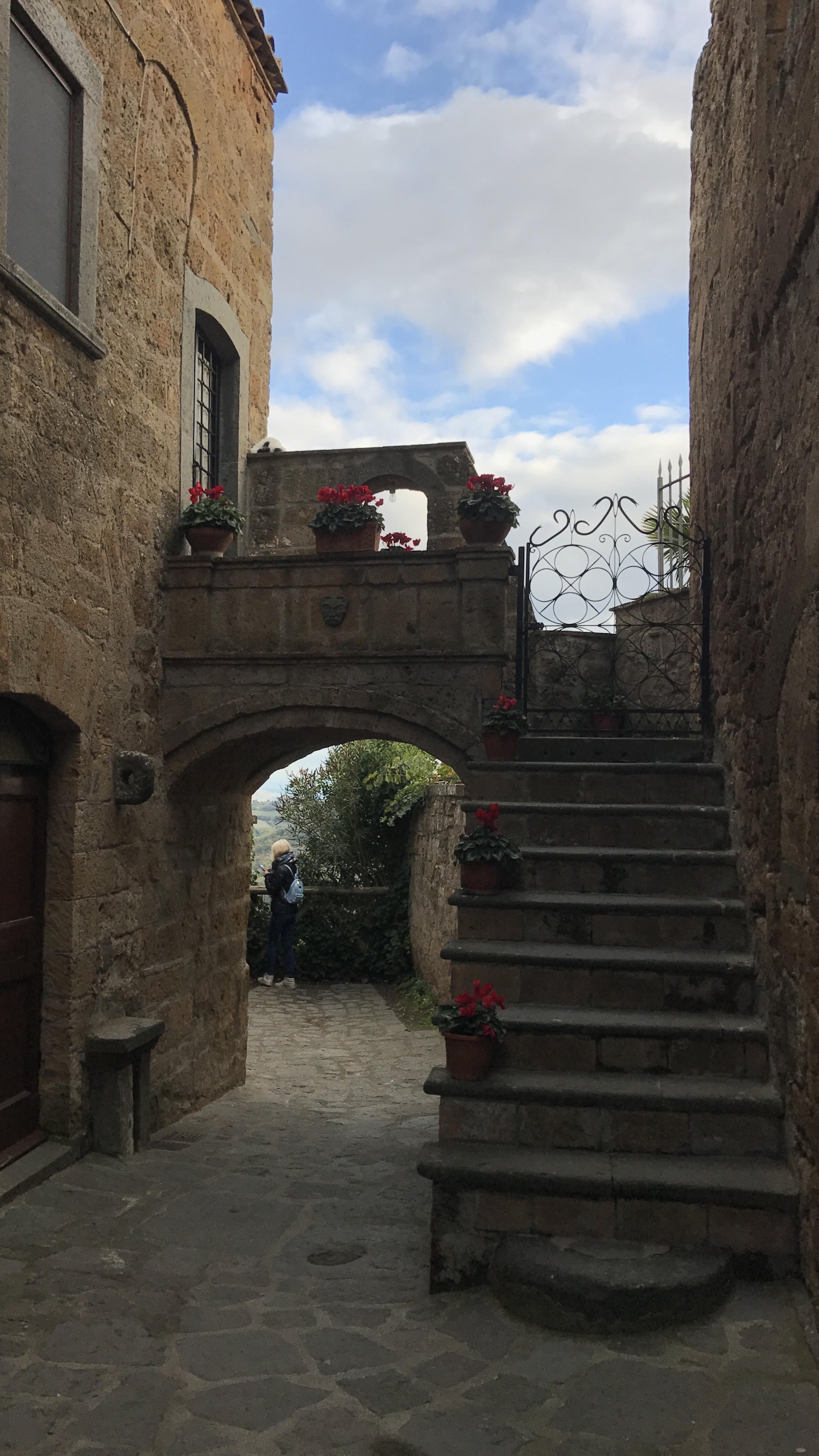 People Walking on Concrete Stairs During Daytime. Wallpaper in 1440x2560 Resolution