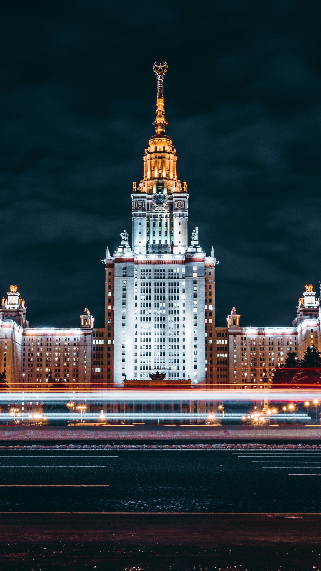 Photographie en Accéléré Des Toits de la Ville Pendant la Nuit. Wallpaper in 1080x1920 Resolution