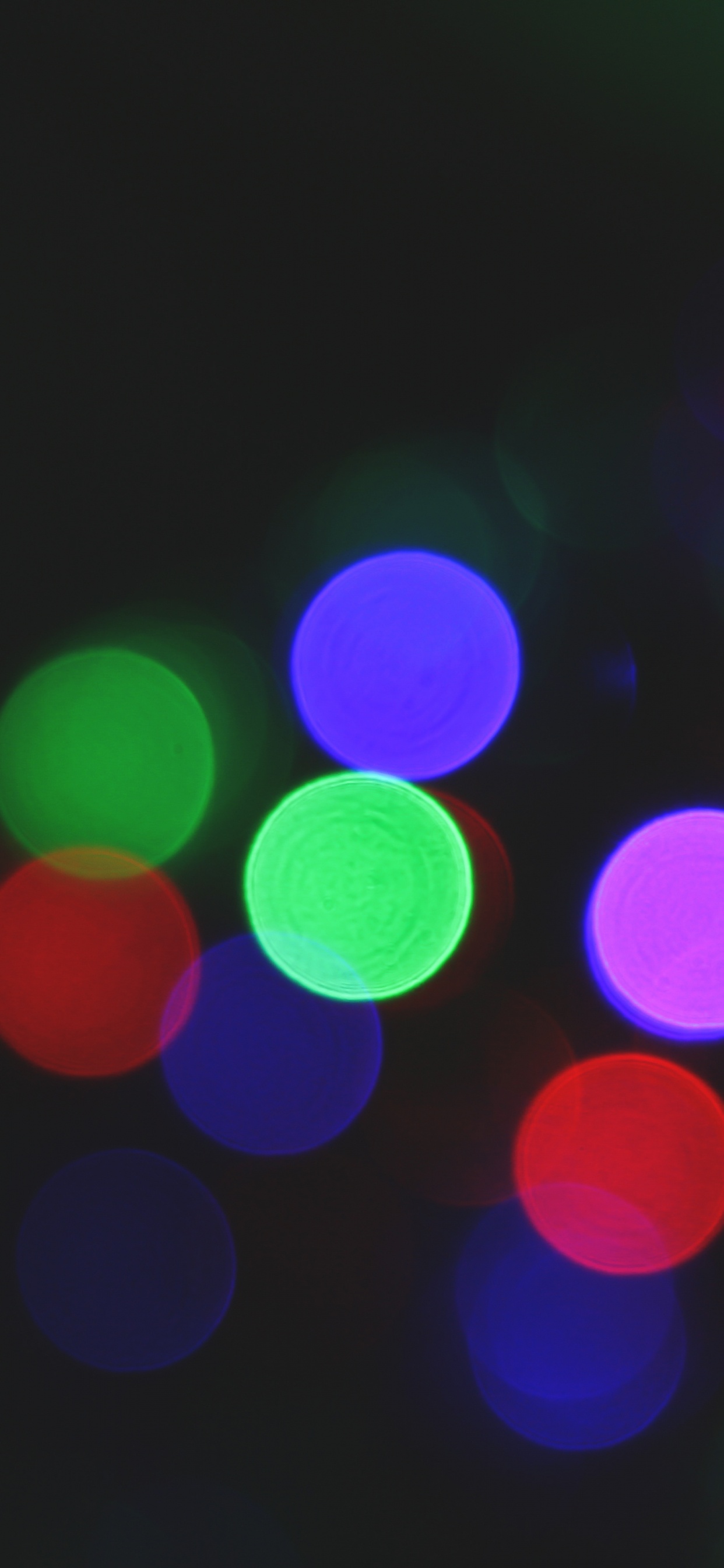 Green and White Bokeh Lights. Wallpaper in 1242x2688 Resolution