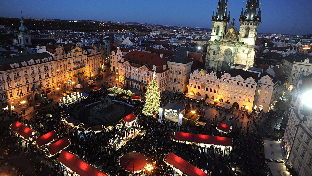 Weißes Und Schwarzes Betongebäude Während Der Nacht. Wallpaper in 1280x720 Resolution