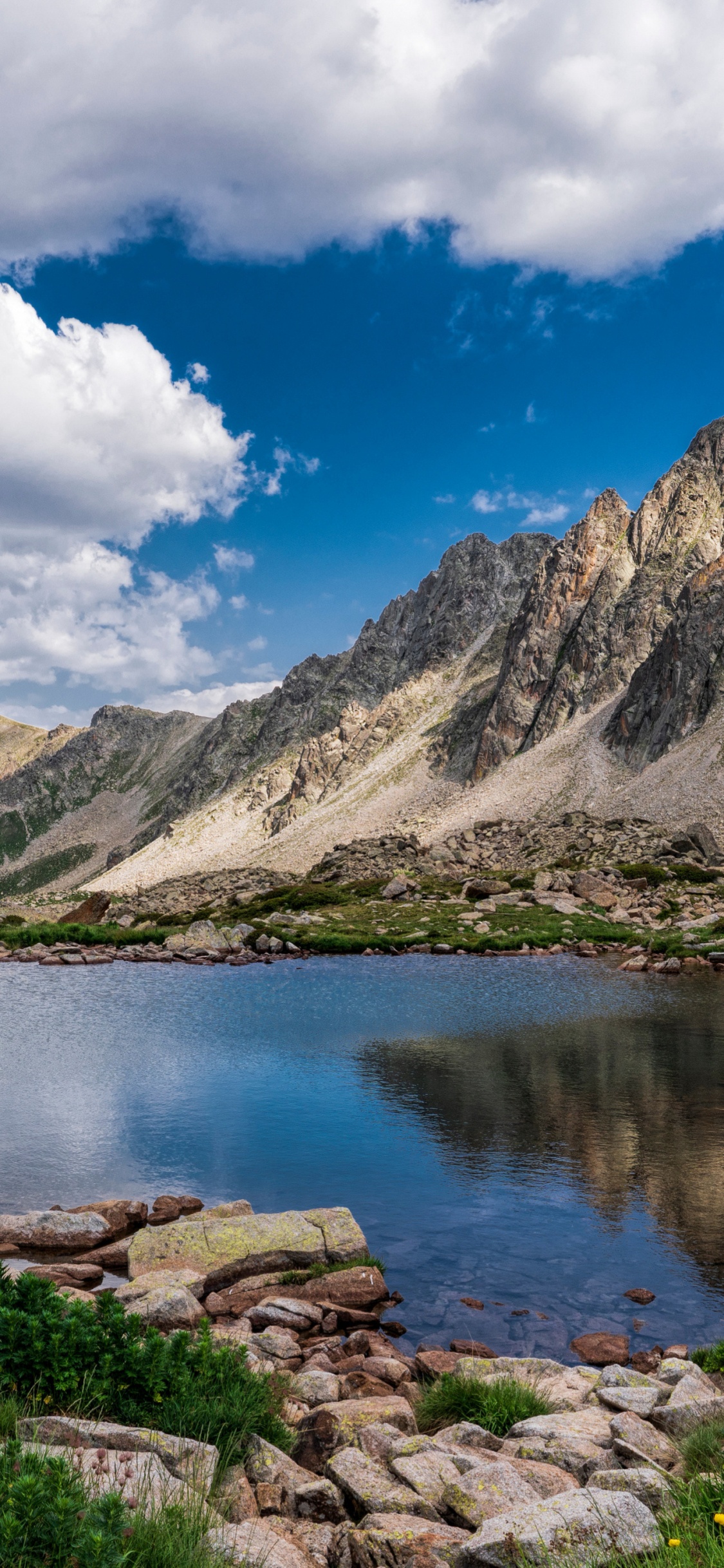 Andorra, Natur, See, Cloud, Wasser. Wallpaper in 1125x2436 Resolution