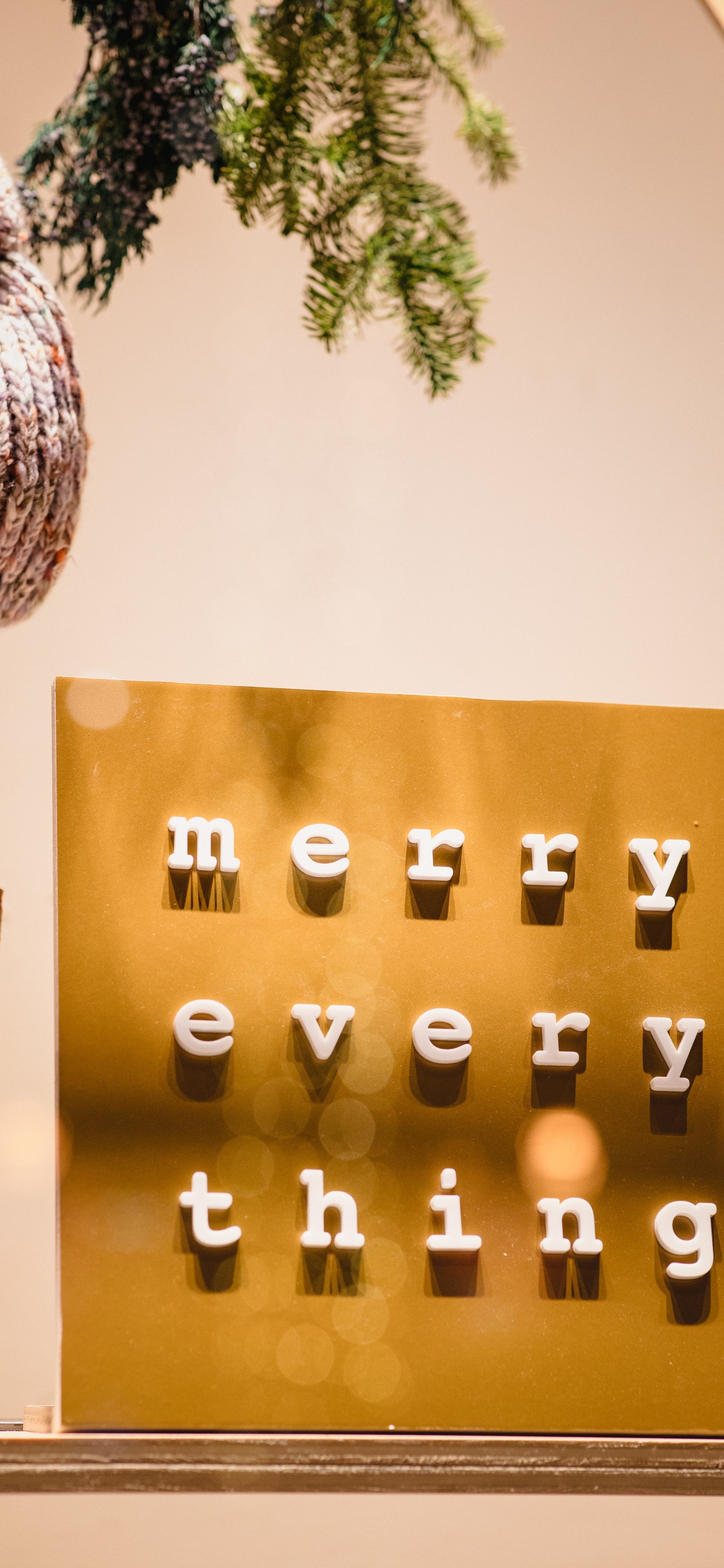 Planche D'impression de Chiffres or et Blanc. Wallpaper in 1242x2688 Resolution