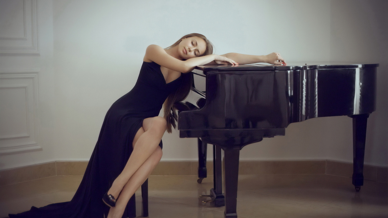 Piano, Pianist, Beauty, Leg, Musician. Wallpaper in 1280x720 Resolution