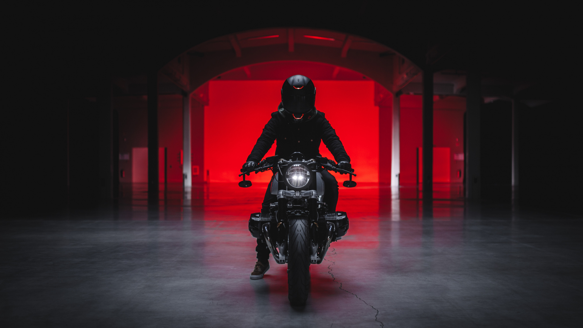 Man in Black Motorcycle Helmet Riding Motorcycle. Wallpaper in 1920x1080 Resolution