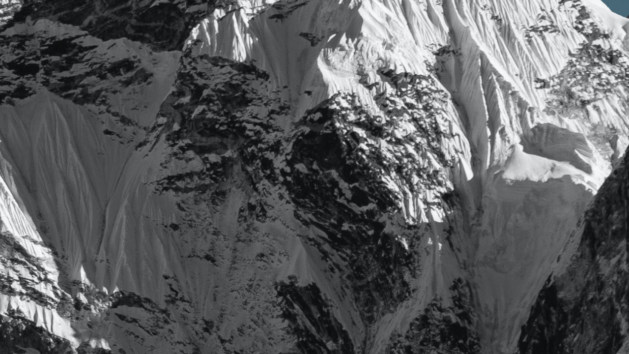 Alpen, Gebirgspass, Mount Scenery, Schwarz Und Weiß, Hochland. Wallpaper in 1280x720 Resolution