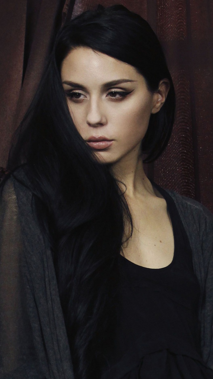 Belleza, Piel, Cabeza, Todas Las Mentiras, Los Vampiros. Wallpaper in 720x1280 Resolution