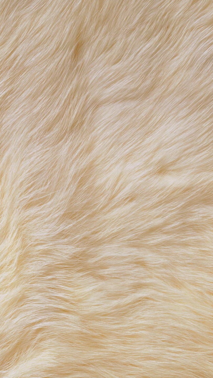 Textil Blanco Sobre Mesa de Madera Marrón. Wallpaper in 720x1280 Resolution