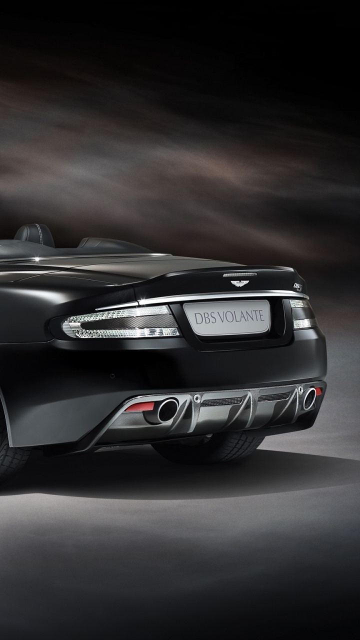 Mercedes Benz Coupe Negro Sobre Carretera de Asfalto Gris. Wallpaper in 720x1280 Resolution