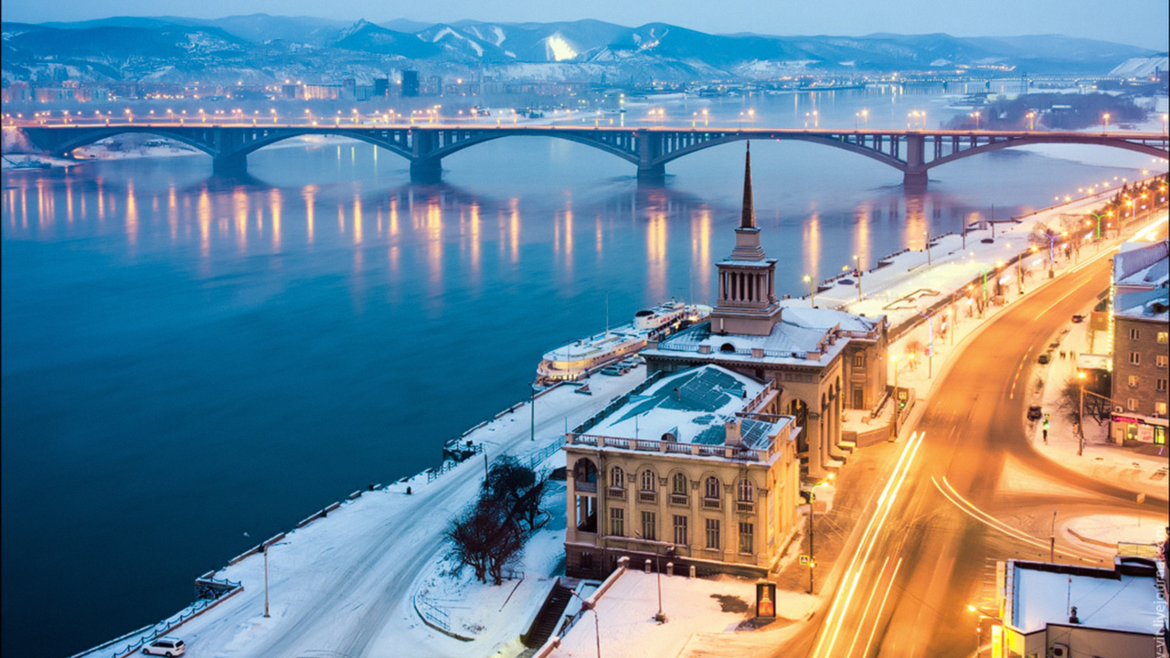 Aerial View of City Buildings Near Body of Water During Daytime. Wallpaper in 1280x720 Resolution