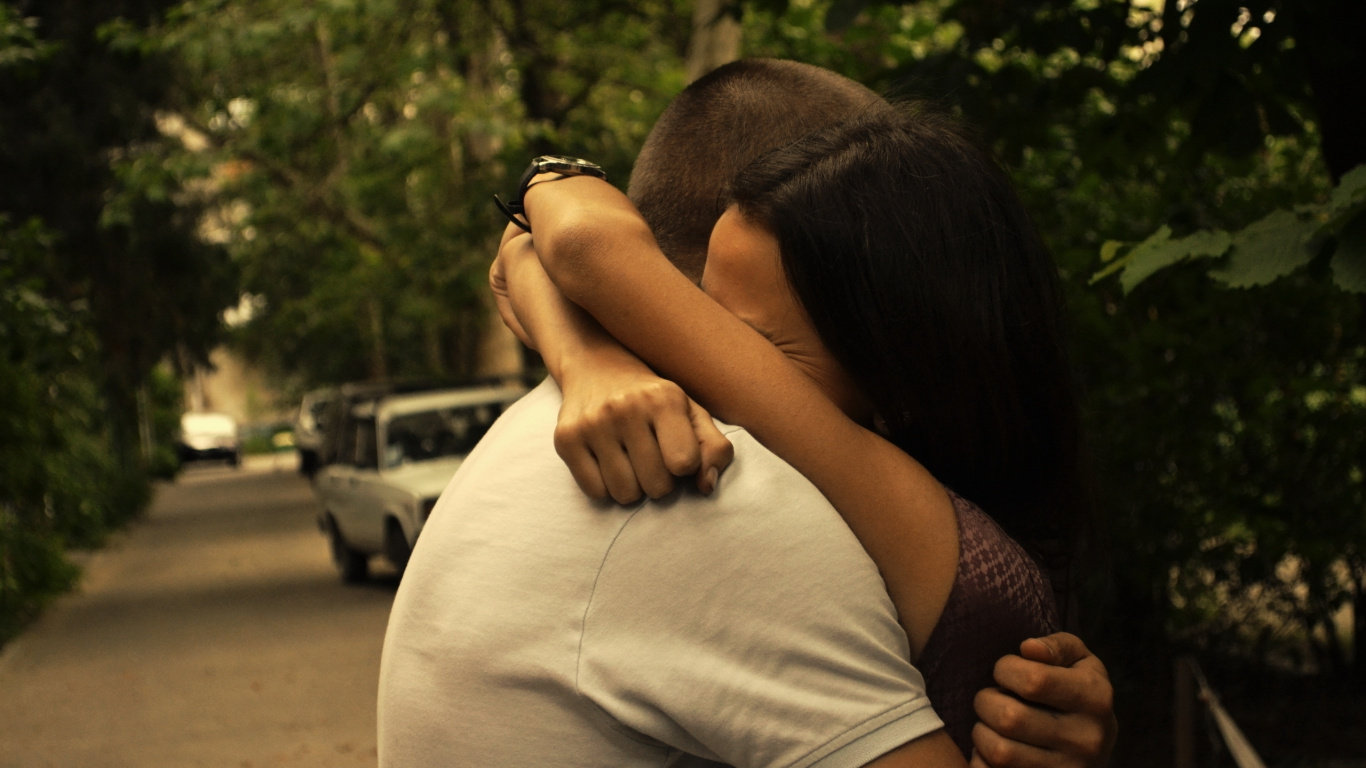 Abrazo, Pareja, Hombro, Amor, Sesión. Wallpaper in 1366x768 Resolution