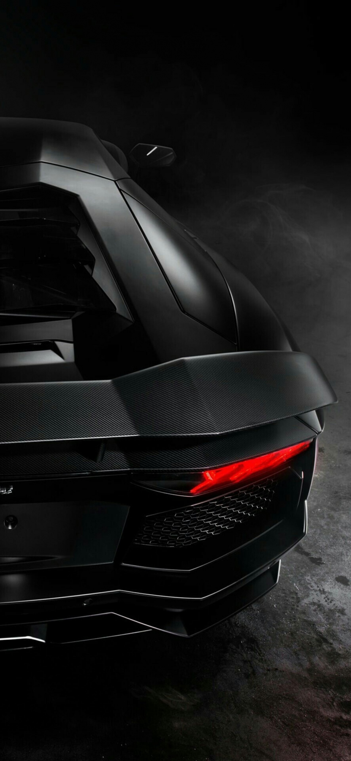 Lamborghini, Car, Motor, Supercar, Schwarz. Wallpaper in 1125x2436 Resolution