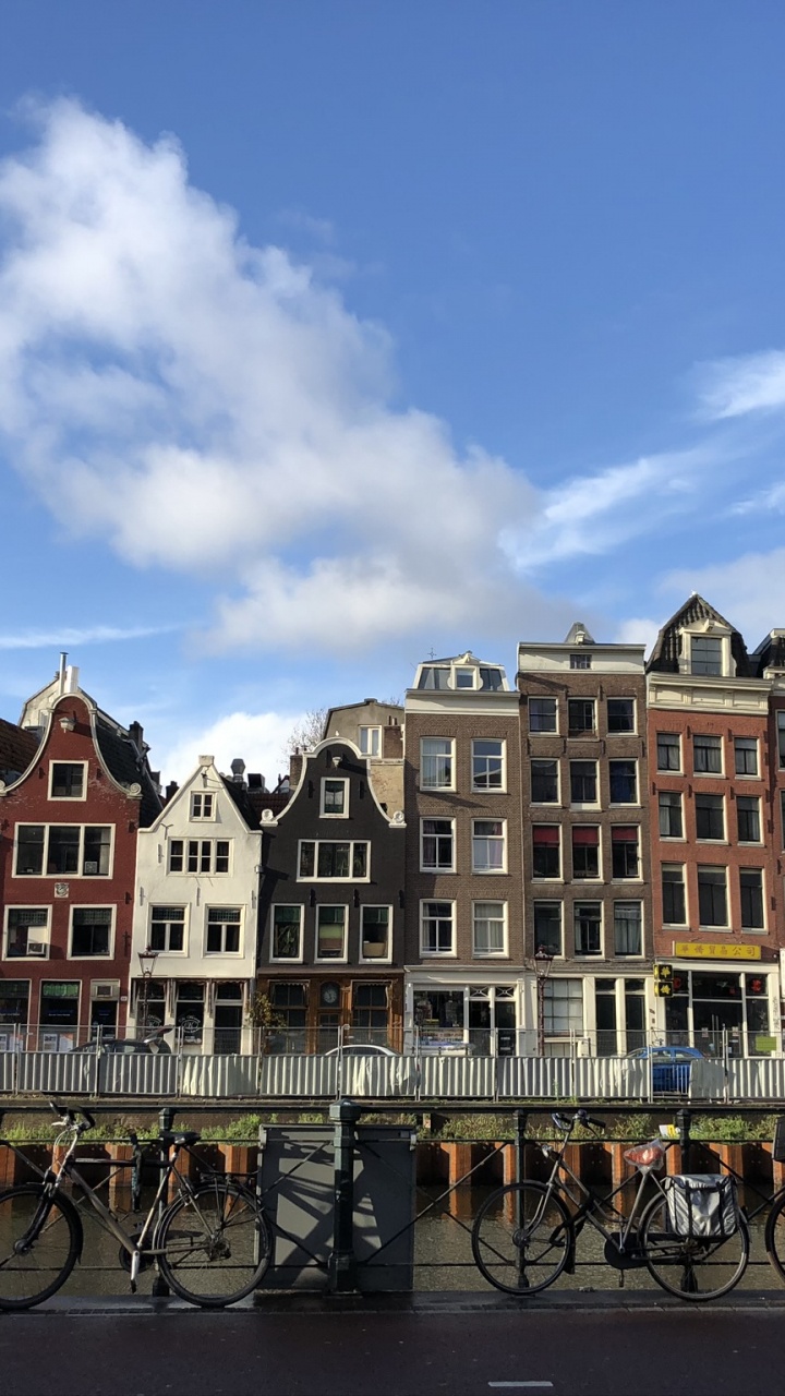 Amsterdam, Immobilier, Eau, Pneu de Vélo, Cadre de Vélo. Wallpaper in 720x1280 Resolution