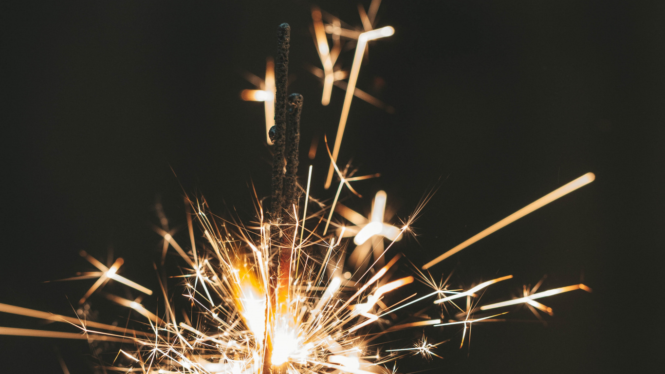 White and Yellow Fire Crackers. Wallpaper in 1366x768 Resolution