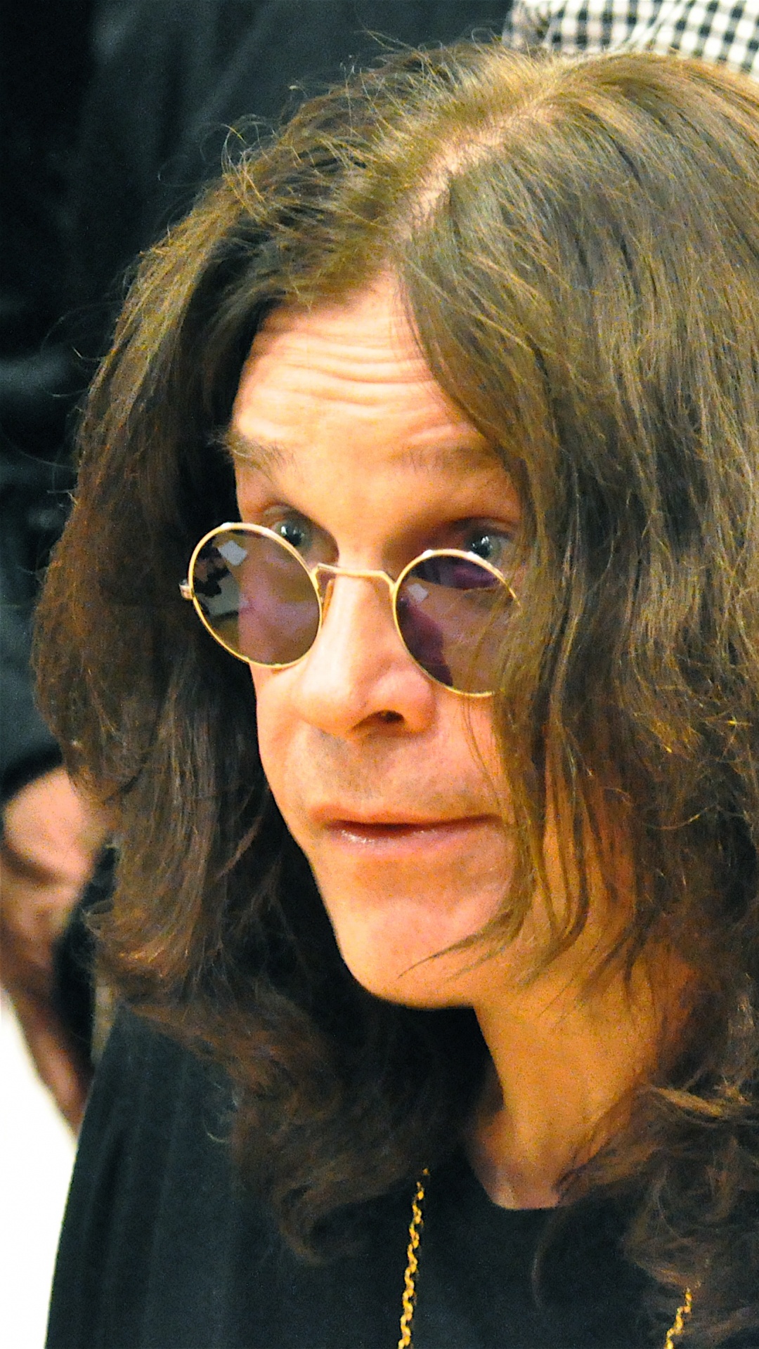 Ozzy Osbourne, Osbourne, Black Sabbath, Coiffure, Menton. Wallpaper in 1080x1920 Resolution