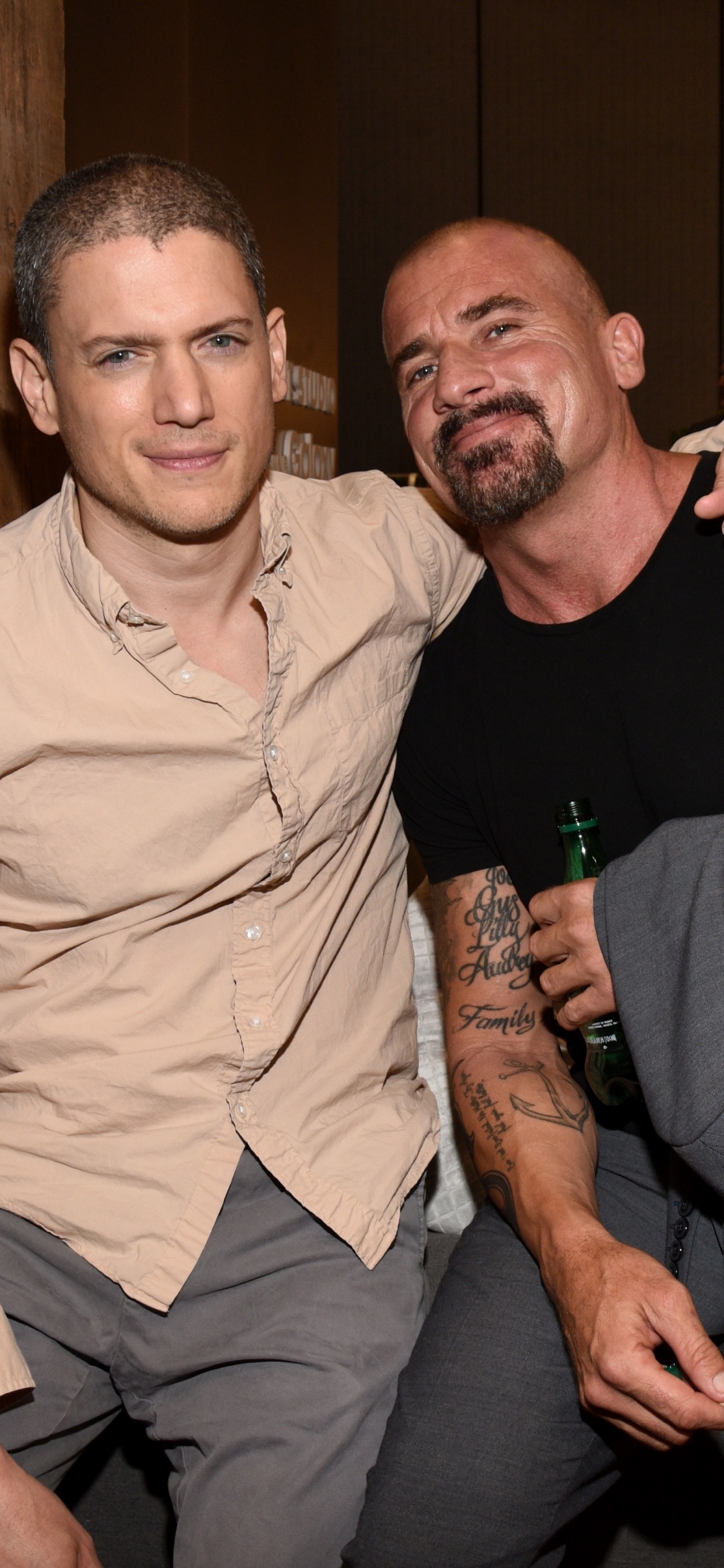 Prison Break, Wentworth Miller, Dominic Purcell, Michael Scofield, Télévision. Wallpaper in 1125x2436 Resolution