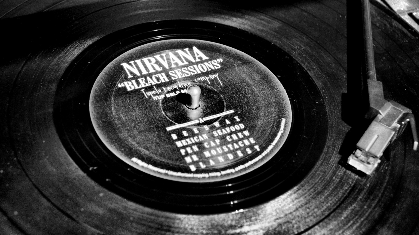 Nirvana, Grunge, Blanchiment, Punk Rock, Punk de Mode. Wallpaper in 1366x768 Resolution