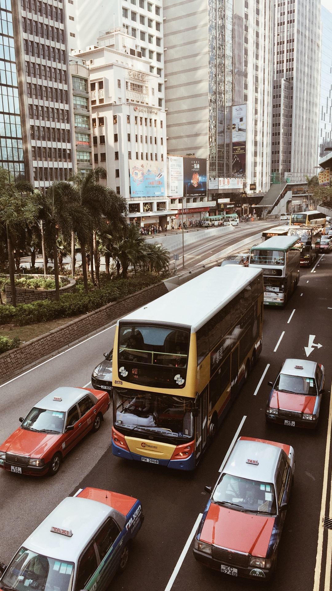Hong Kong, King, Transport, Automotive Parking Light, Tower Block. Wallpaper in 1080x1920 Resolution