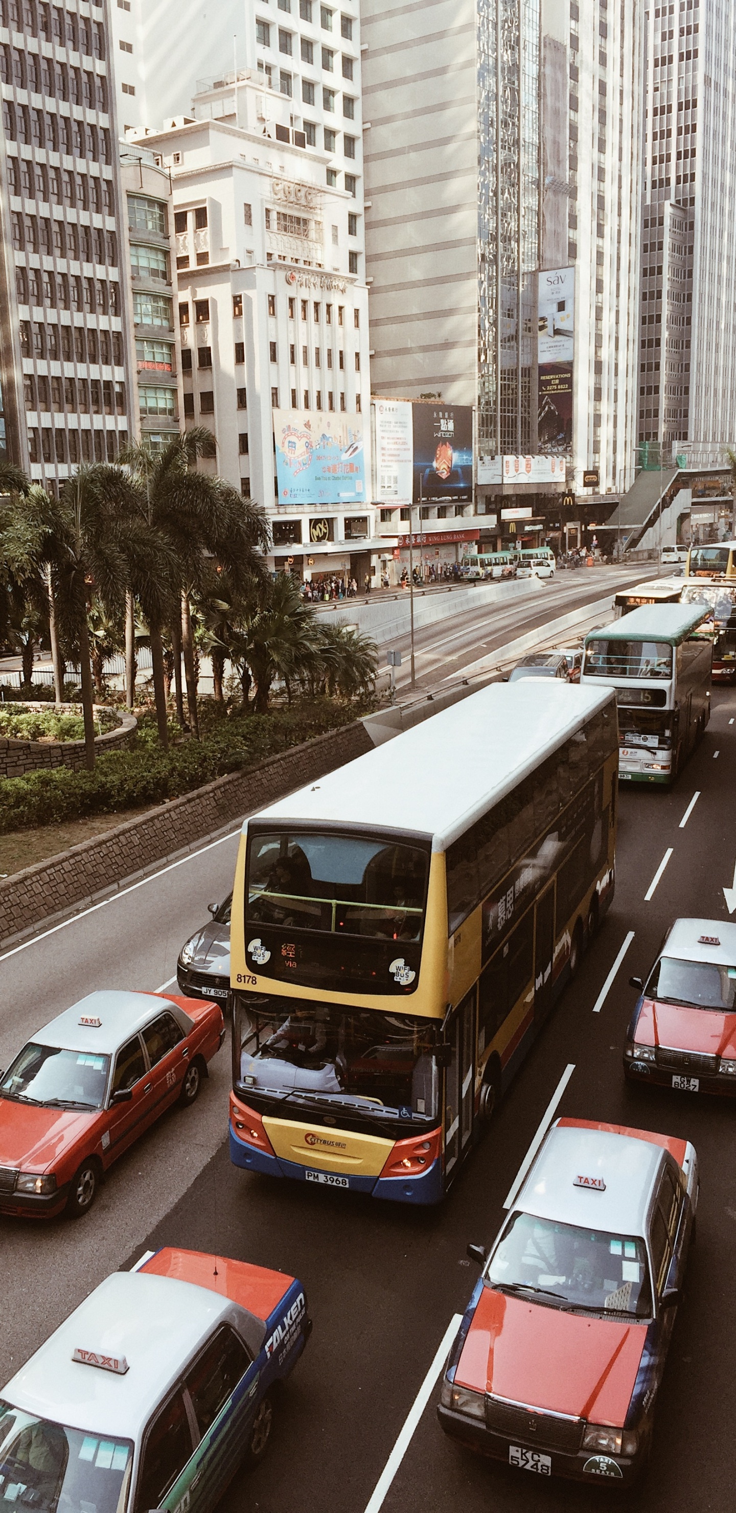 Hong Kong, King, Transport, Automotive Parking Light, Tower Block. Wallpaper in 1440x2960 Resolution