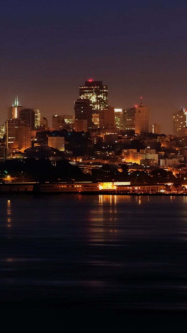 Skyline Der Stadt Bei Nacht Night. Wallpaper in 720x1280 Resolution