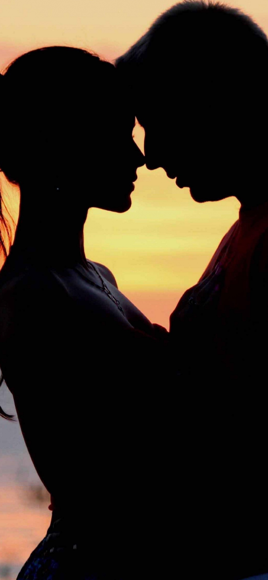 Romance, People in Nature, Love, Honeymoon, Friendship. Wallpaper in 1125x2436 Resolution