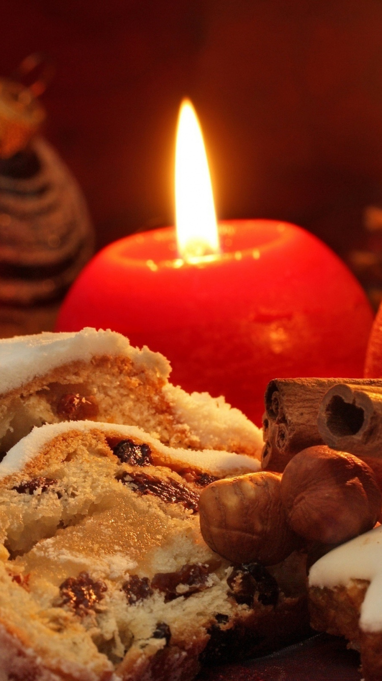 Weihnachten, Dessert, Kerze, Lebensmittel, Backpacker Hostel. Wallpaper in 750x1334 Resolution