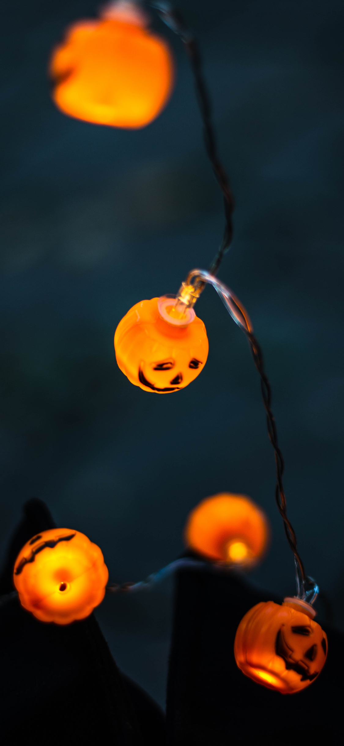 Halloween, Äpfeln, Orange, Bernstein, Zutaten. Wallpaper in 1125x2436 Resolution