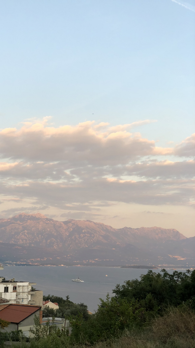 Mount Scenery, Bergkette, Bergigen Landschaftsformen, Cloud, Hill. Wallpaper in 750x1334 Resolution